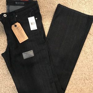 NEW AG Mid-Rise Angel boot fit jeans